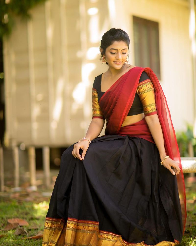 eesha rebba killing poses in half saree photos rise temperature in internet