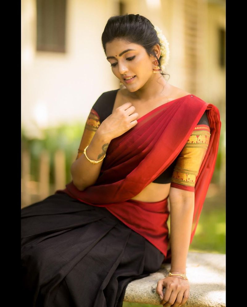 eesha rebba killing poses in half saree photos rise temperature in internet