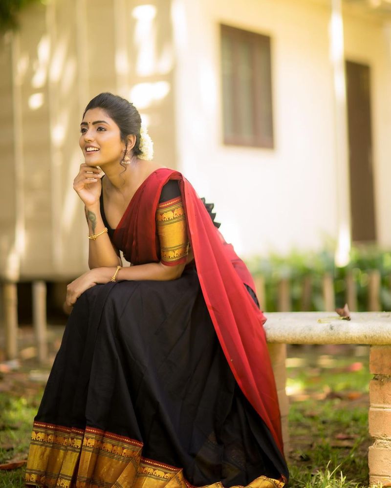 eesha rebba killing poses in half saree photos rise temperature in internet