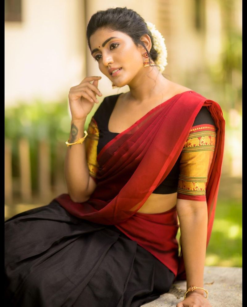 eesha rebba killing poses in half saree photos rise temperature in internet