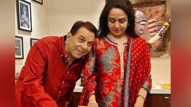 dharmendra celebrate wife hema malini birthday dream girl share photos with family and friends