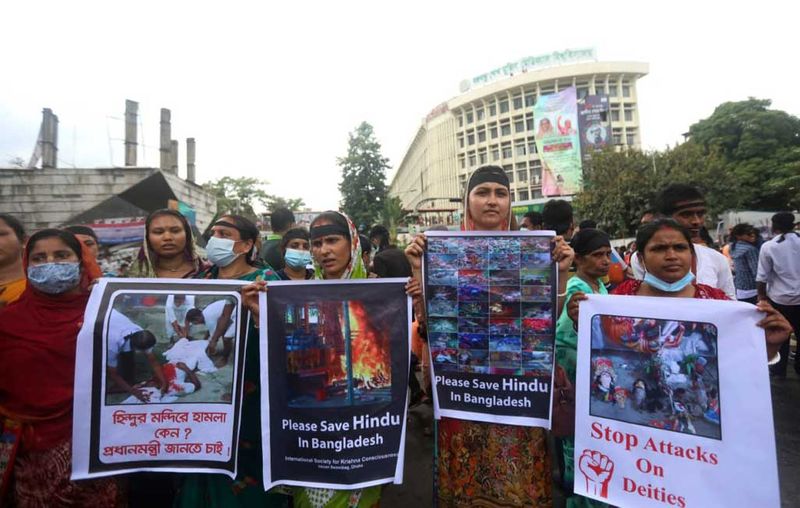Dhaka University students protest against attack on Hindu Temples and Durga Puja celebrations