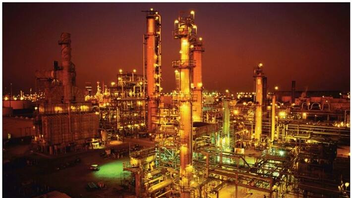 Workers injured in Kuwait Mina Al Ahmadi refinery fire Workers injured in Kuwait Mina Al Ahmadi refinery fire