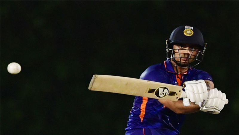 T20 worldcup 2021: Why Ishan Kishan didn't get chance in playing eleven, fans upset with