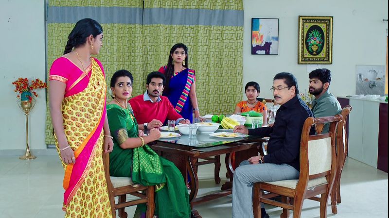 Karthik agrees to leave for America on Soundarya and deepa's request In todays karthika deepam serial episode