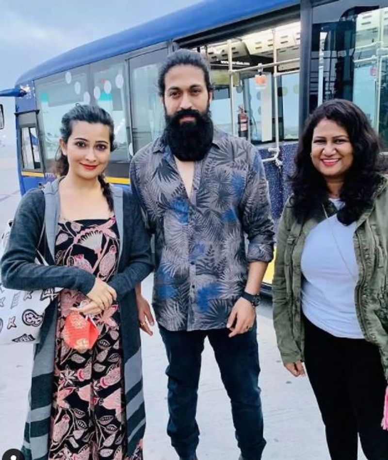 Kannada Yash and Radhika Pandit looks stylish in Dubai vacation vcs