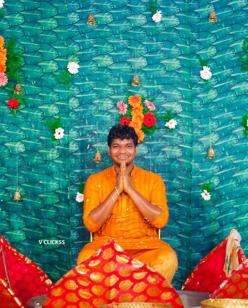 bigg boss fame mukku avinash marriage haldi photos goes viral