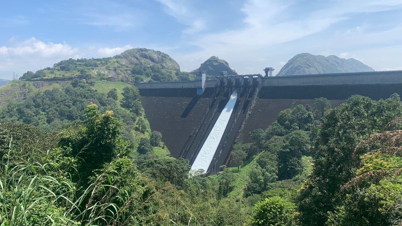 Two day heavy rain warning kerala dams open