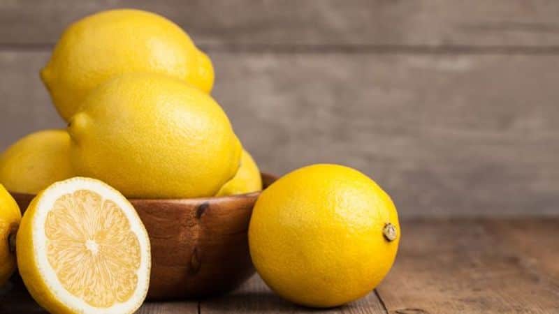 Chinese people search to eat lemons to boost their immunity