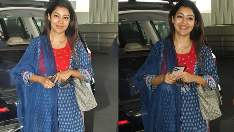 Katrina Kaif looked beautiful in transparent saree, bobby deol spotted in white beard and great physique