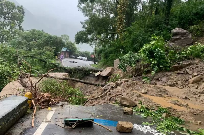 uttarakhand heavy devastation due to rain, 25 dead