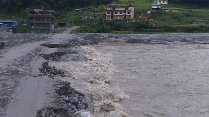 7 People from Gangavati Faces Problems due to Heavy Rain in Nepal Border grg 7 People from Gangavati Faces Problems due to Heavy Rain in Nepal Border grg