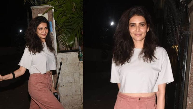 Malaika Arora spotted without makeup Janhvi Kapoor to Deepika Padukone seen
