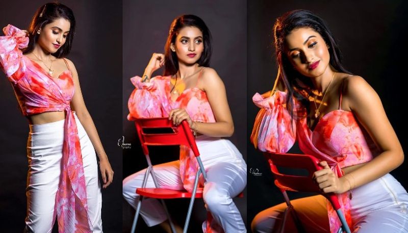 dhee beauty deepika pilli sizzling pics cute look hot poses mind block
