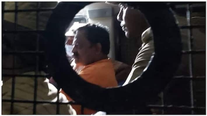 BJP woman involved in dispute when Kalyana Ramana was arrested. Complaint in police commissioner office. BJP woman involved in dispute when Kalyana Ramana was arrested. Complaint in police commissioner office.