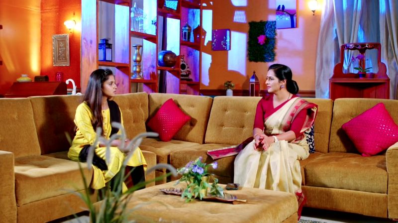 Mahindra believes Rishi will reconcile with Jagathi In todays guppadantha manasu serial episode