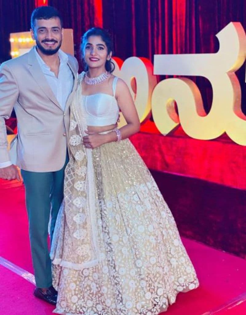 Colors Kannada Anubhanda Award actresses red carpet look vcs