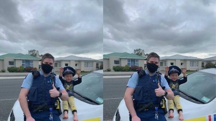 4 year olds call to New Zealand police to confirm his toys are ok 4 year olds call to New Zealand police to confirm his toys are ok