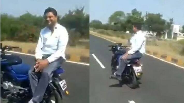 Anand Mahindra Shares Tesla competitor driver less Indian motorcycle viral video ckm Anand Mahindra Shares Tesla competitor driver less Indian motorcycle viral video ckm