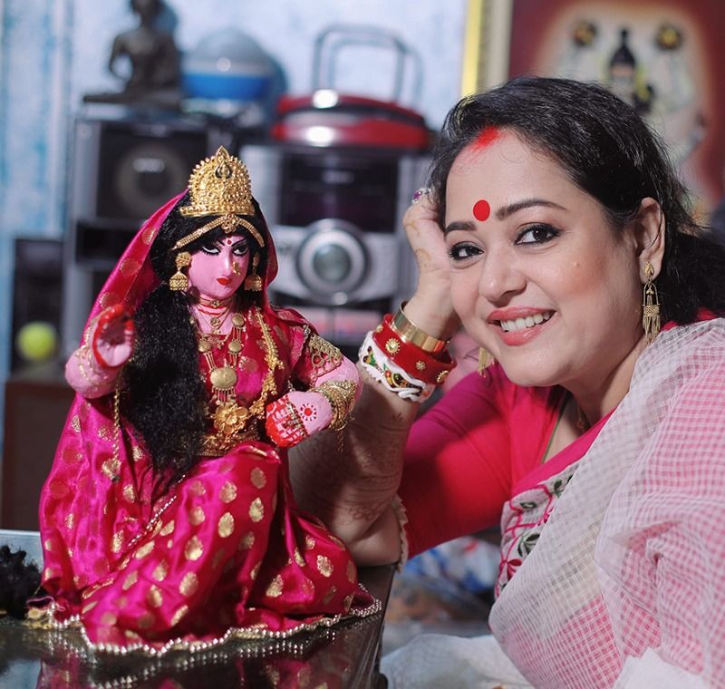Tollywood Actress Aparajita Adhya greets mother Lakshmi with smiling face bpsb