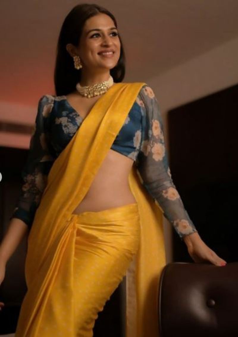 Kotigobba 3 fame Shraddha Das creats sensation as intermittent police vcs