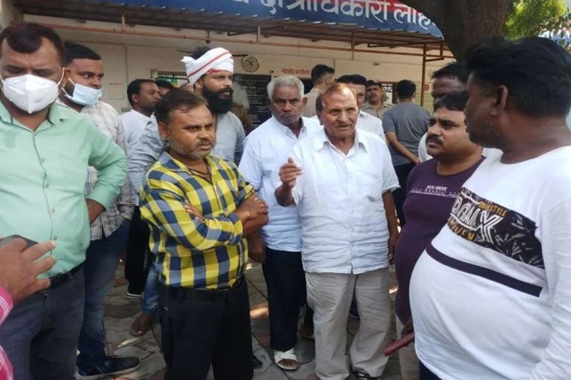 uttar pradesh, a man arrested in case of theft of 25 lakhs died in police custody in agra