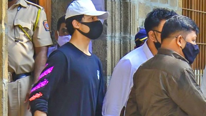 Breaking aryan khan drug case ncb search Shah rukh khan house