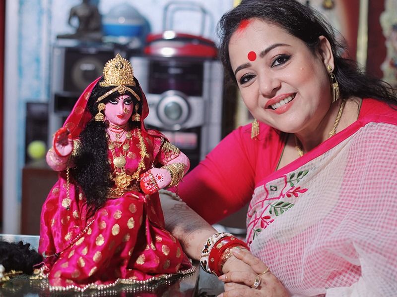 Tollywood Actress Aparajita Adhya greets mother Lakshmi with smiling face bpsb