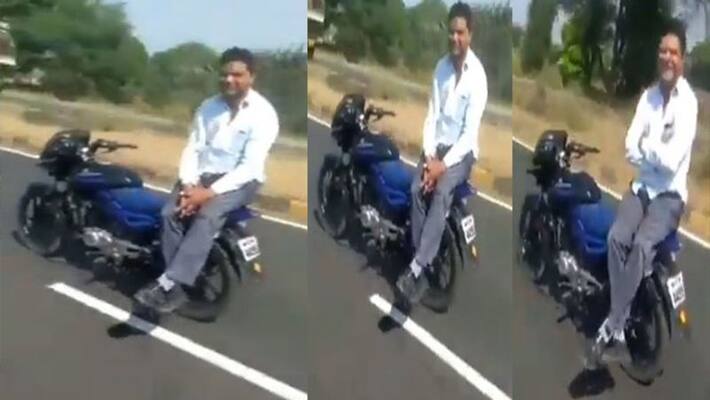 Anand Mahindra tweeted about a driverless bike Anand Mahindra tweeted about a driverless bike