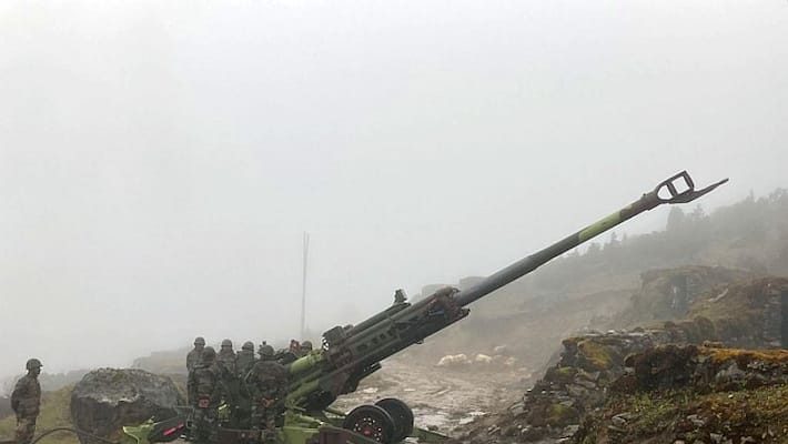 Army deploys ultra-light M-777 howitzers along LAC; here is why - adt Army deploys ultra-light M-777 howitzers along LAC; here is why - adt