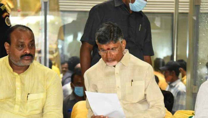 Chandrababu begins 36 hours protest at party office