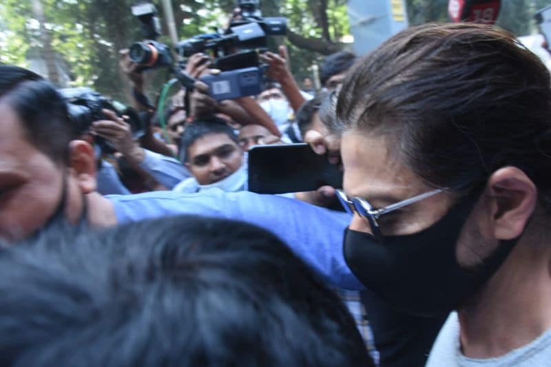 the witness added that the money was handed over to release actor shah rukh khans son aryan release