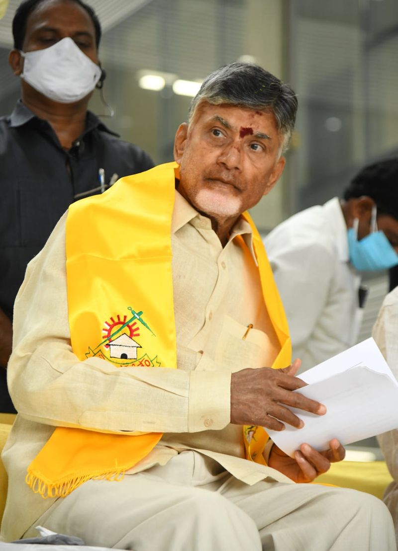 Chandrababu 30 hour Protest Begins At TDP head Office at mangalagiri
