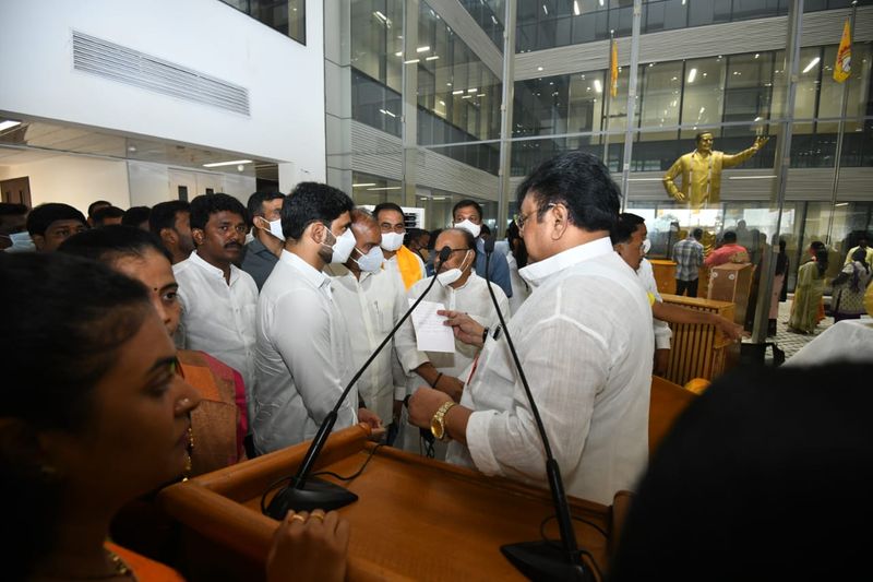 Chandrababu 30 hour Protest Begins At TDP head Office at mangalagiri