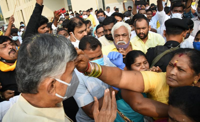 Chandrababu 30 hour Protest Begins At TDP head Office at mangalagiri