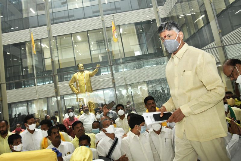 Chandrababu 30 hour Protest Begins At TDP head Office at mangalagiri
