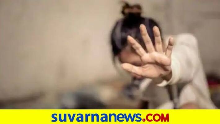 The actress after businessman grabs Actress by the waist on flight dpl The actress after businessman grabs Actress by the waist on flight dpl