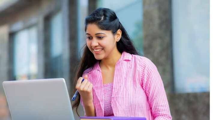 NEET UG 2022 Result: 18 female candidates performed exceptionally in top 50; know toppers here - adt NEET UG 2022 Result: 18 female candidates performed exceptionally in top 50; know toppers here - adt