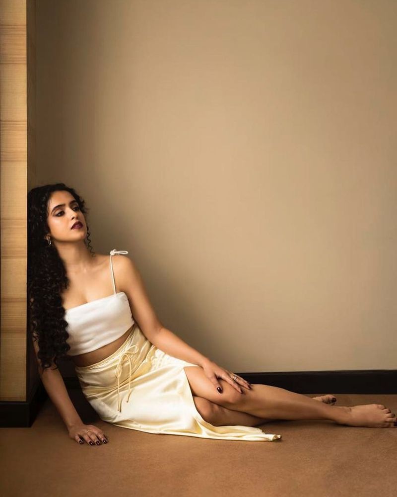 dangal fame sanya malhotra bold comments goes viral