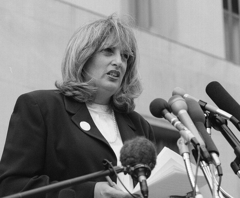strange story behind Monica Lewinskys mystery tweet
