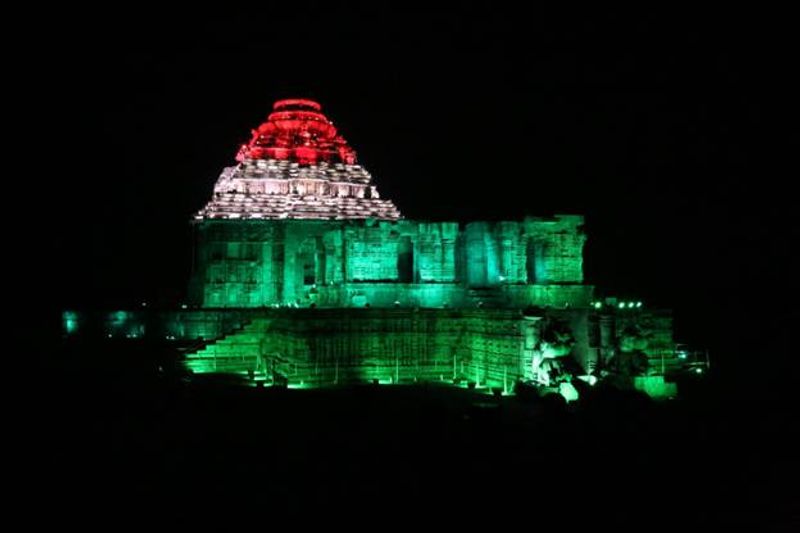 100-crore doses: Here's how ASI celebrates India's COVID vaccination milestone with tricolour-dnm