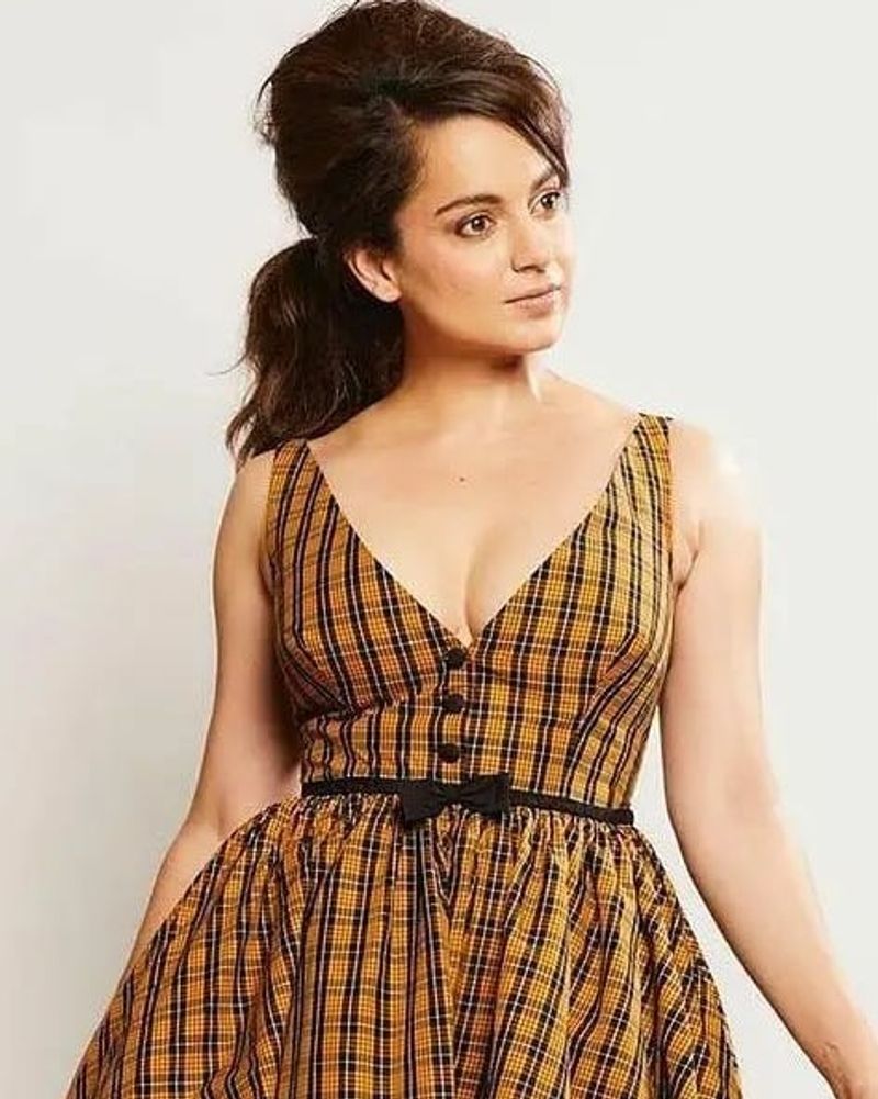 Actress kangana ranaut arrived to promote dhaakad bold dress trolls reminded culture mah