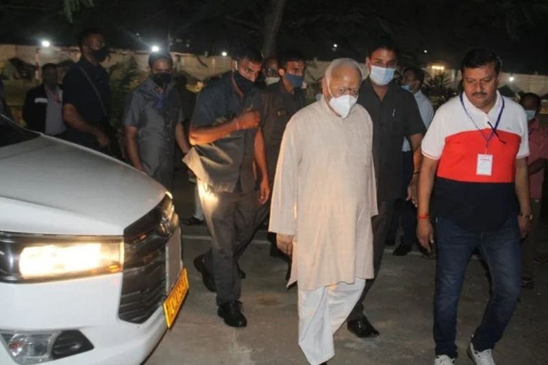 RSS chief mohan bhagwat visited ramlala in ayodhya,also took feedback temple construction