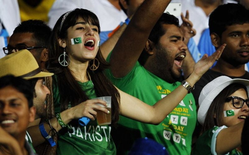 T20 World Cup, IND vs PAK - Hottest photos of Pakistani woman fans ALB