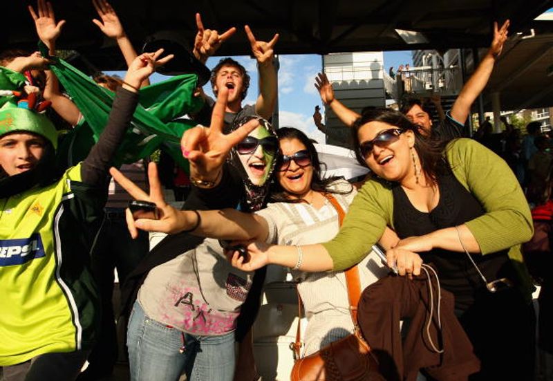 T20 World Cup, IND vs PAK - Hottest photos of Pakistani woman fans ALB