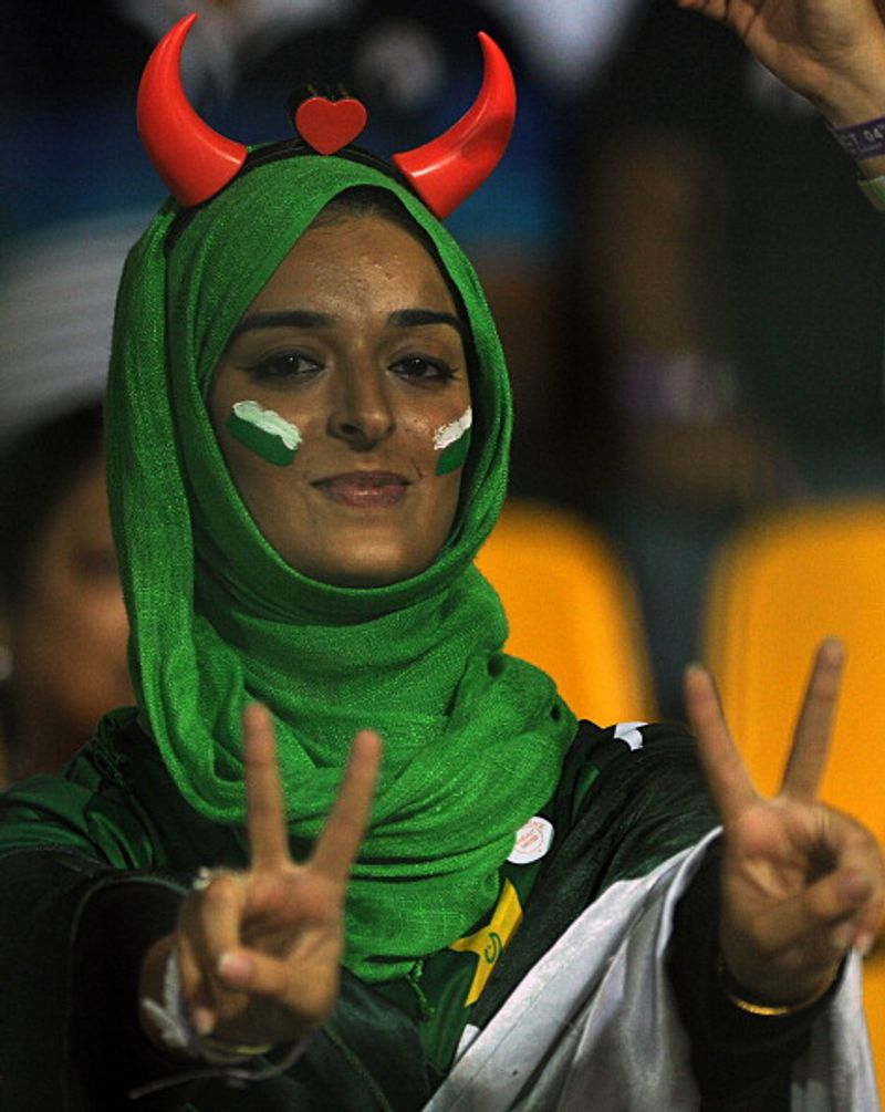 T20 World Cup, IND vs PAK - Hottest photos of Pakistani woman fans ALB