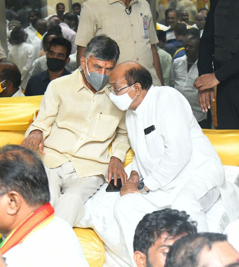 chandrababu 36 hour protest at tdp head office at mangalagiri