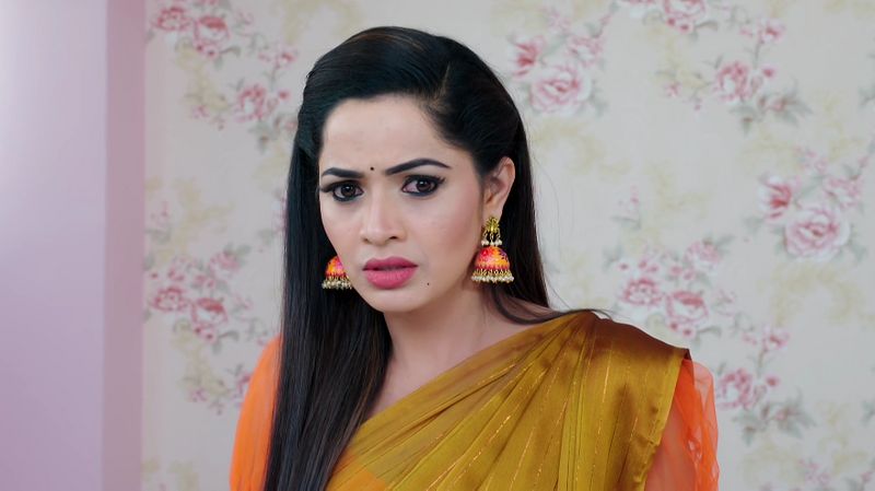 Karthik loses his cool with Ravi and Bharathi in todays karthika deepam serial episode