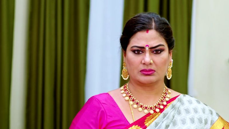 Vasudhara reconciles with Rishi In todays guppadantha manasu serial episode