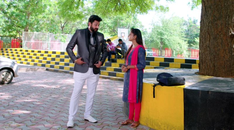 Vasudhara reconciles with Rishi In todays guppadantha manasu serial episode